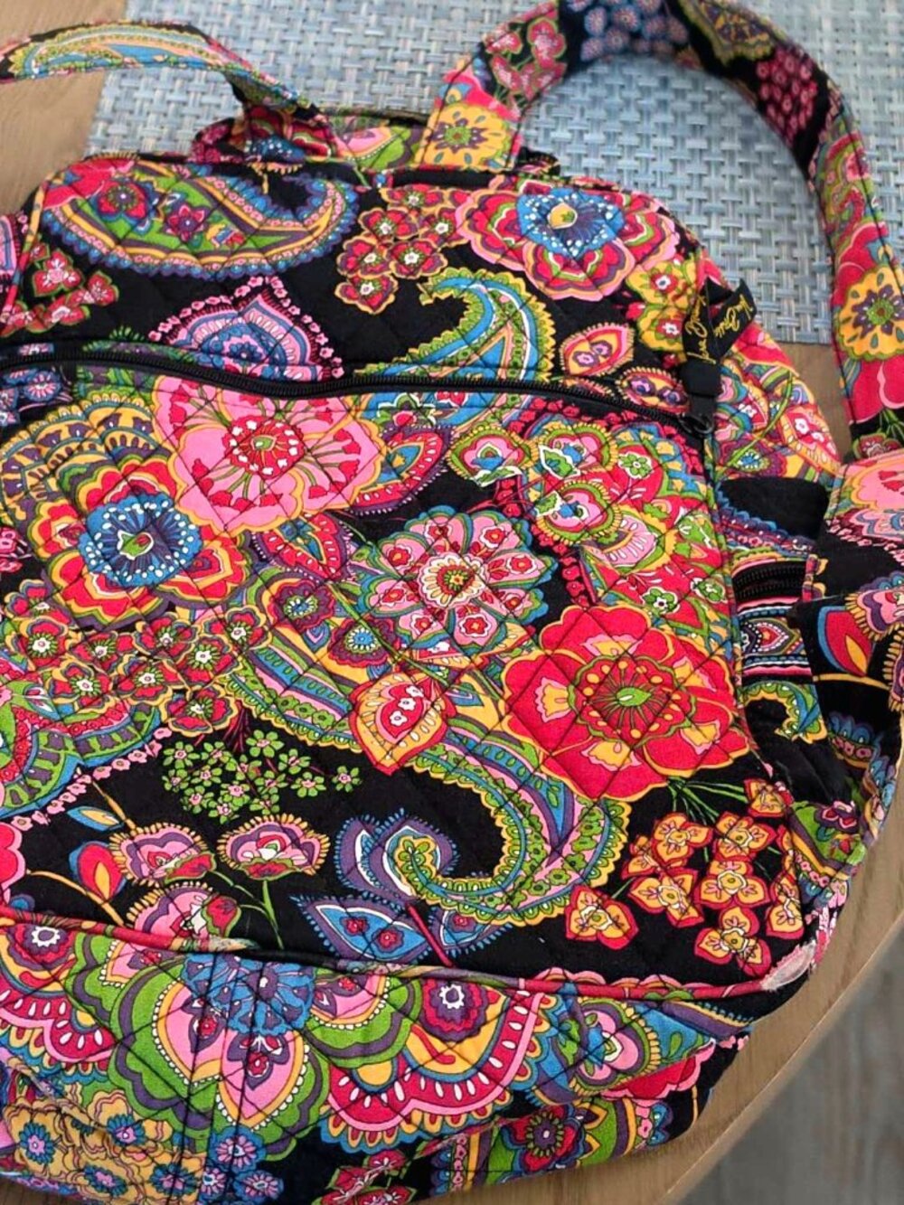 Vera Bradley Multicolor Floral Quilted Backpack w/Bonus UD Holder 17x14", EUC - Picture 3 of 16